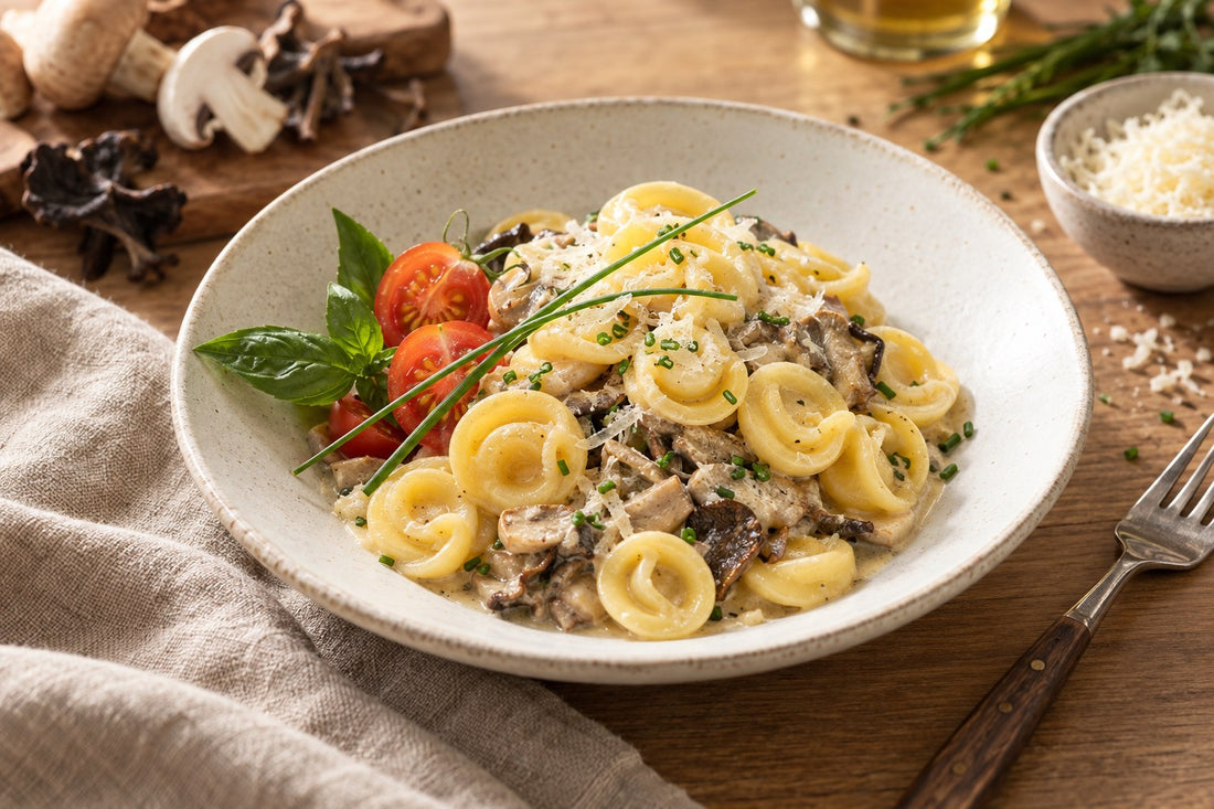 Urschweizer Gletscher Hüetli mit Pilz-Ei Sauce