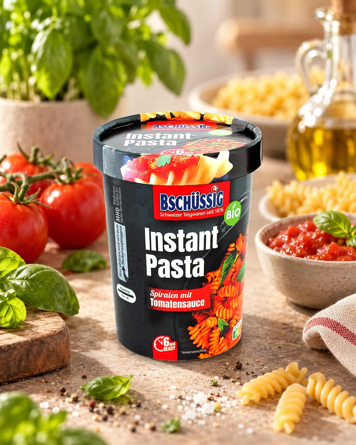 BSCHÜSSIG Bio Instant Pasta spirales en sauce tomate — À savourer en route